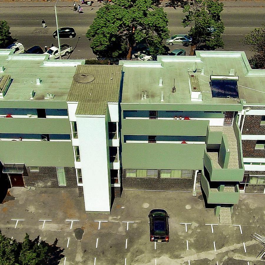 R Executive Apartments Хараре Экстерьер фото