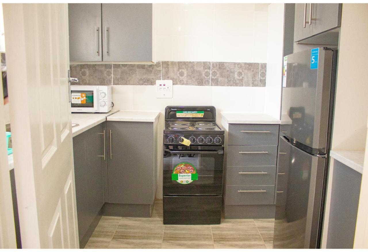 R Executive Apartments Хараре Экстерьер фото