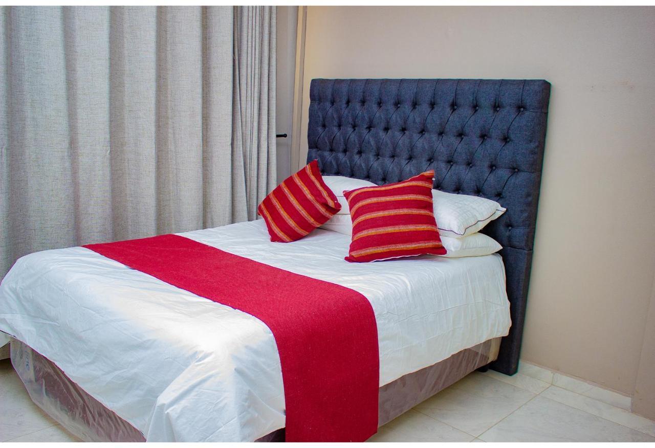 R Executive Apartments Хараре Экстерьер фото