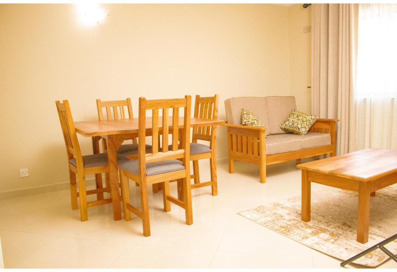 R Executive Apartments Хараре Экстерьер фото