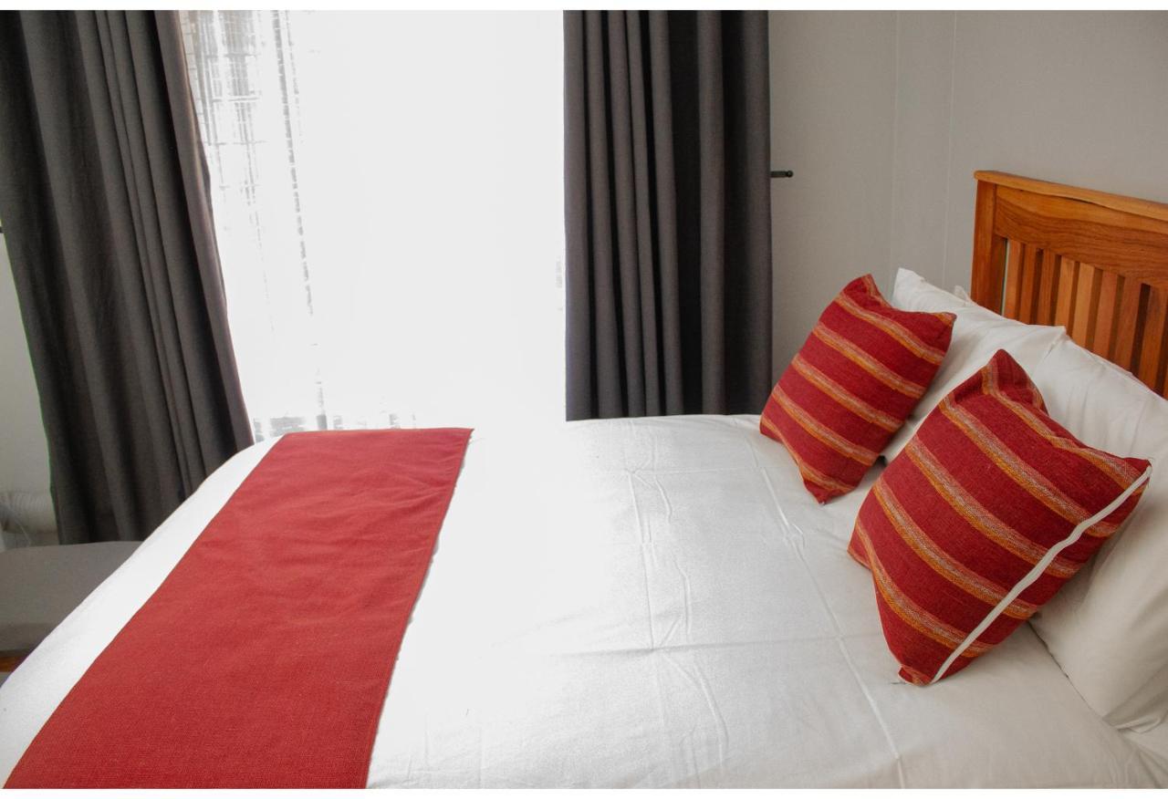 R Executive Apartments Хараре Экстерьер фото